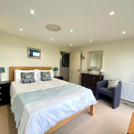 A Secluded Self Contained Country Suite With A View - Parking, Easy Access To Bath Corsham Bagian luar foto