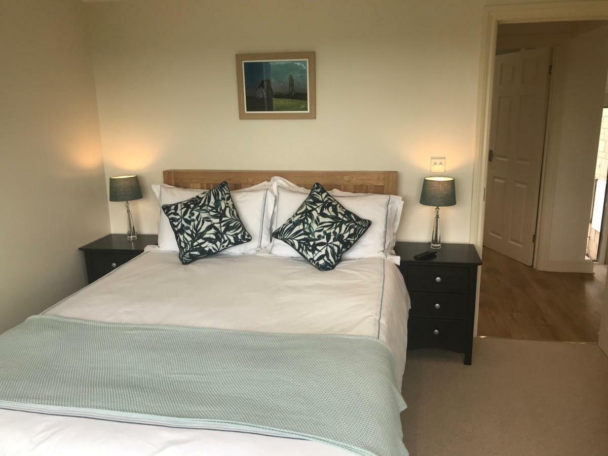 A Secluded Self Contained Country Suite With A View - Parking, Easy Access To Bath Corsham Bagian luar foto